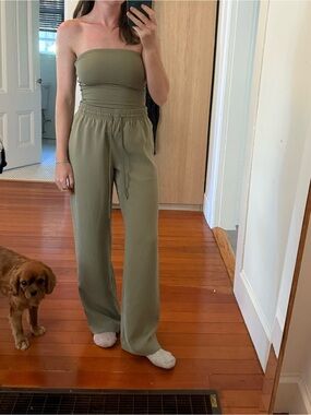 Aritzia outfit (top and pants included)